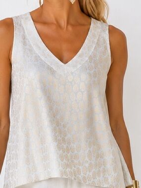 Saint Tropez West linen sleeveless tank, gold paisley, Sz M, v neck unlined